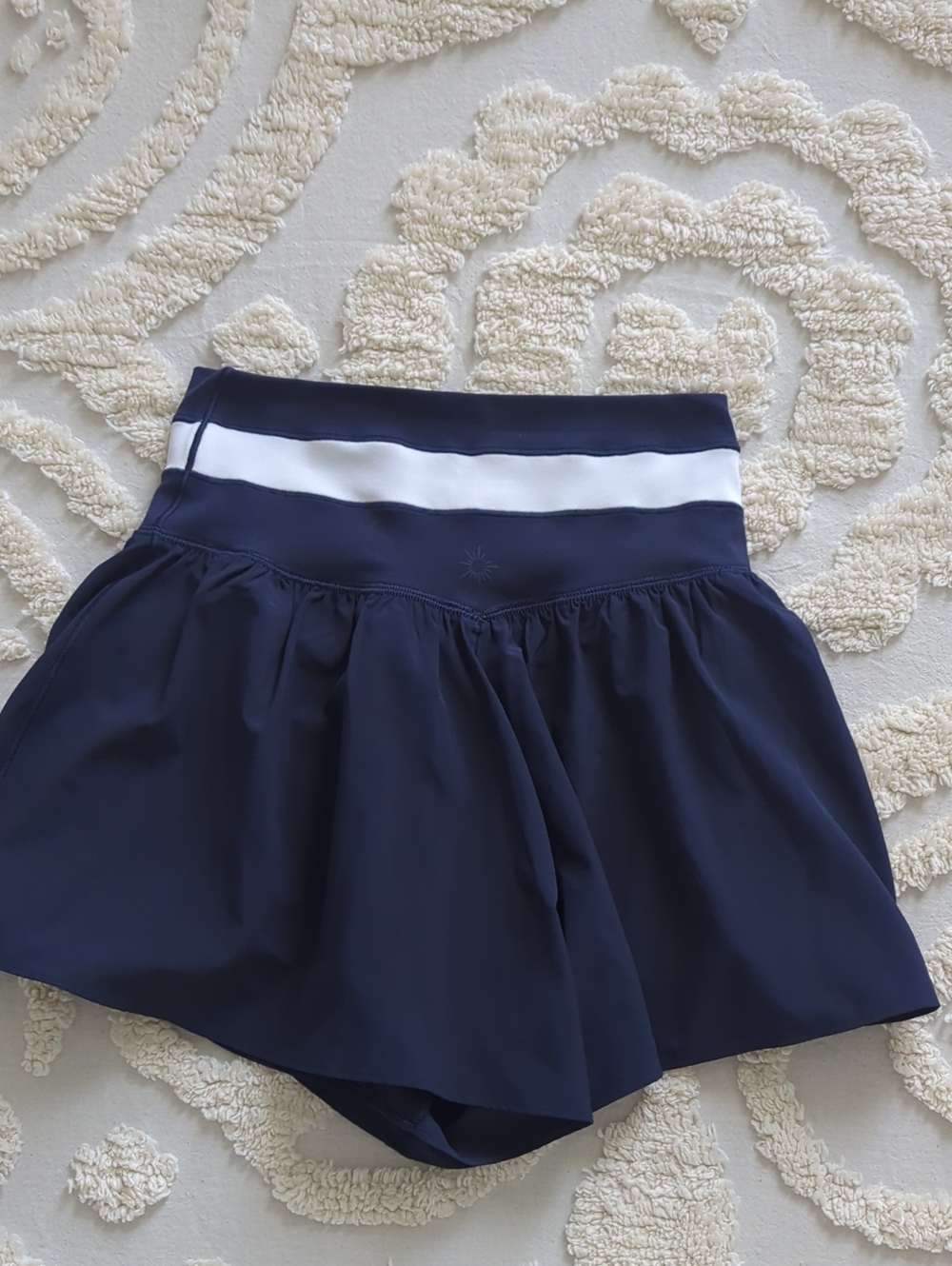 Aerie Real Me Crossover Flowy Short In Royal Navy Shorts Size XS - Picture 5 of 6